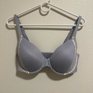 Victoria’s Secret Body By Victoria Blur Lace Lined Perfect Coverage Women's Bra